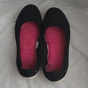 No Deja Marca women's sneakers size 8.5 soft perfect condition.